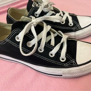 Convers ALL star ⭐️ kids low top shoes